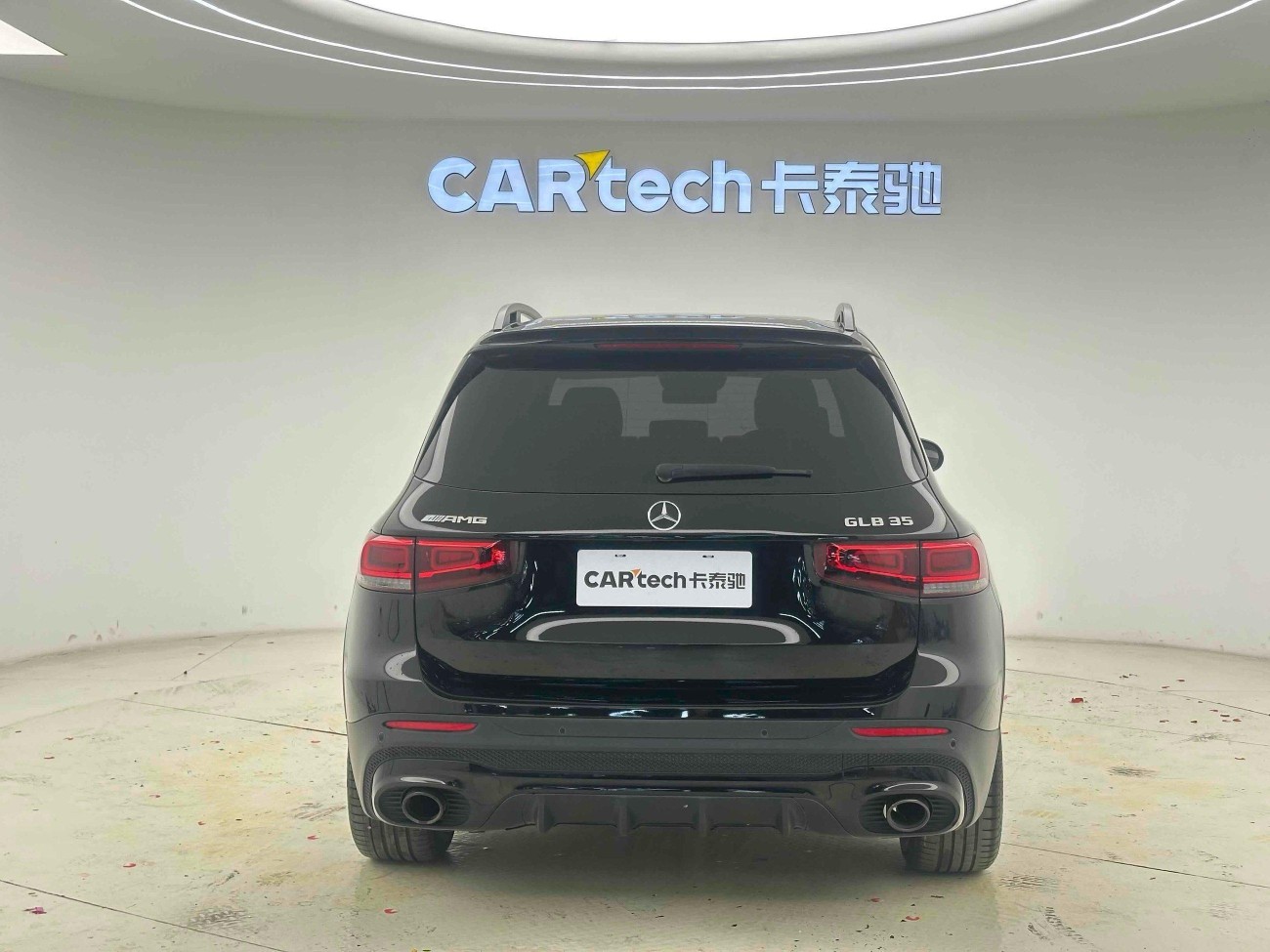 Mercedes-Benz GLB 2023