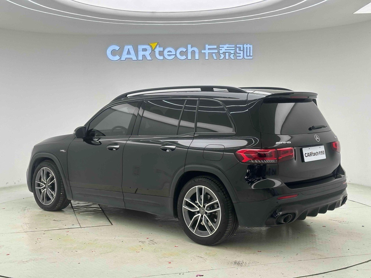 Mercedes-Benz GLB 2023