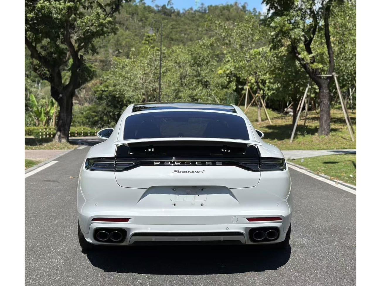 Porsche Panamera 2022