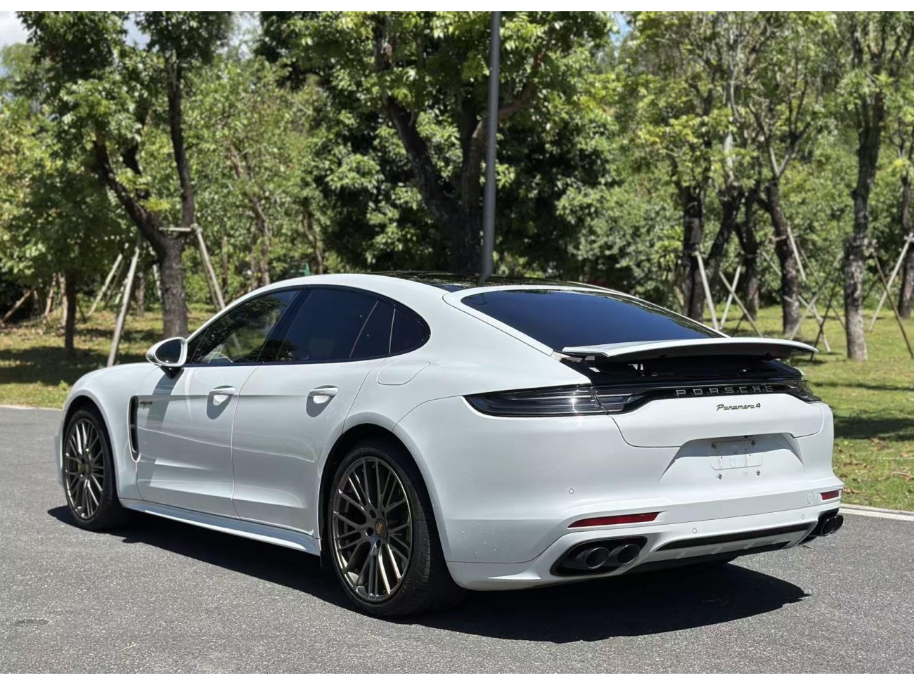 Porsche Panamera 2022