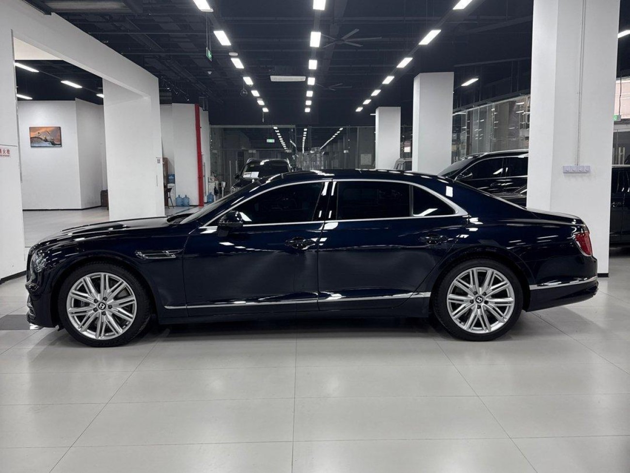 Bentley Flying Spur 2023