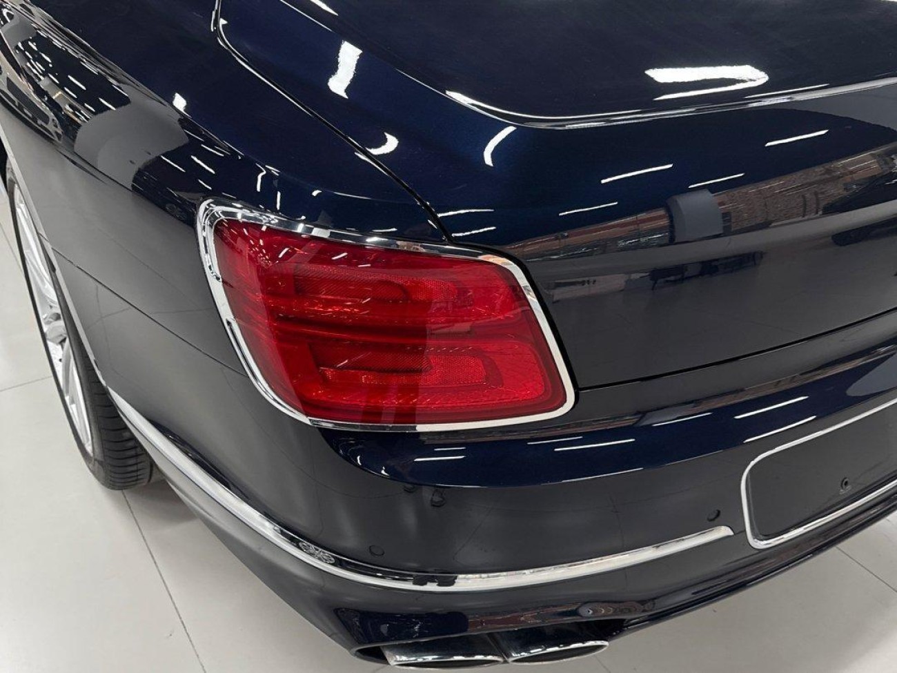 Bentley Flying Spur 2023