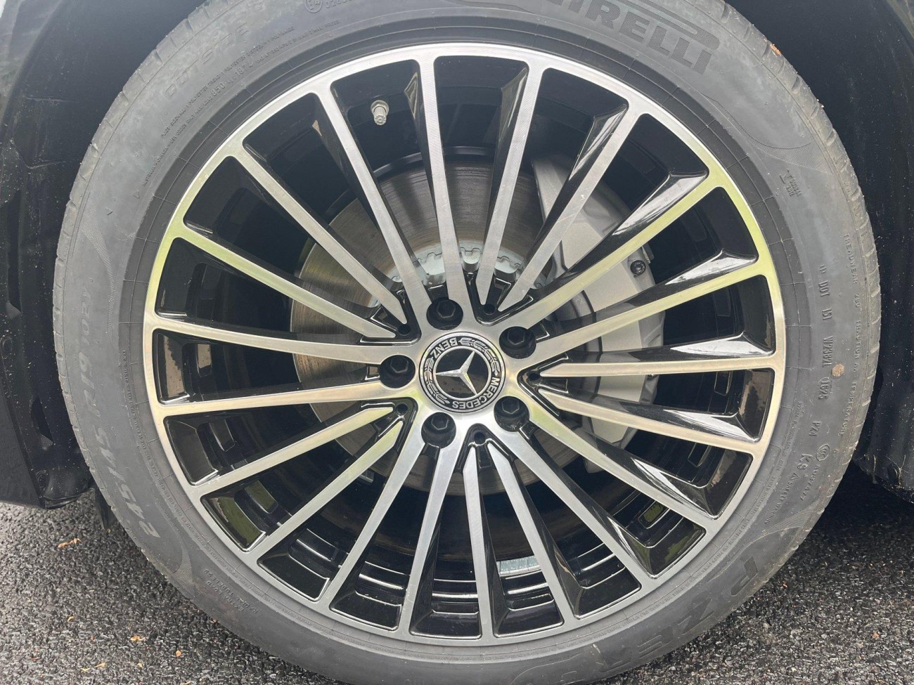 Mercedes-Benz E 300 L 2025