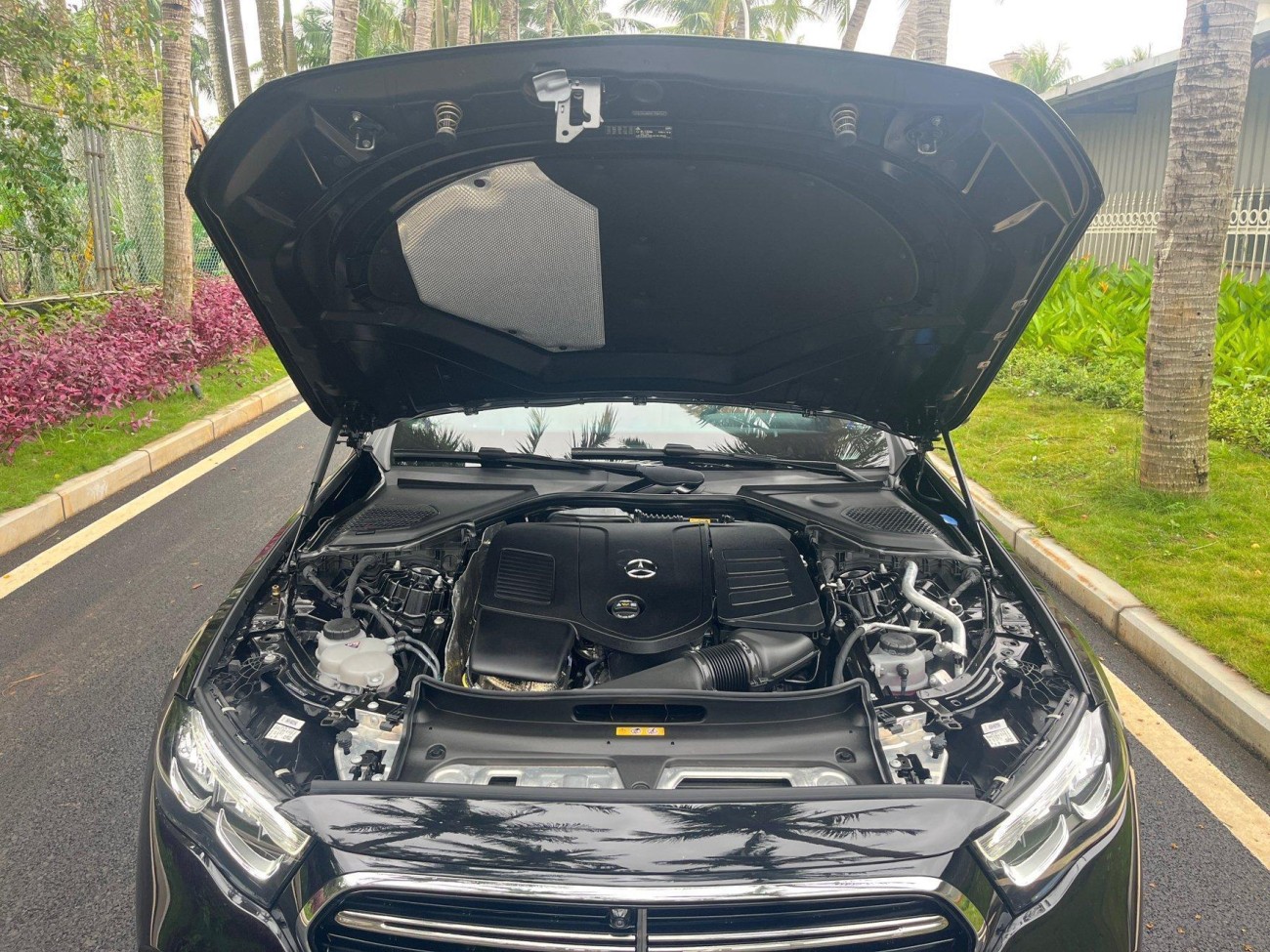 Mercedes-Benz E 300 L 2025