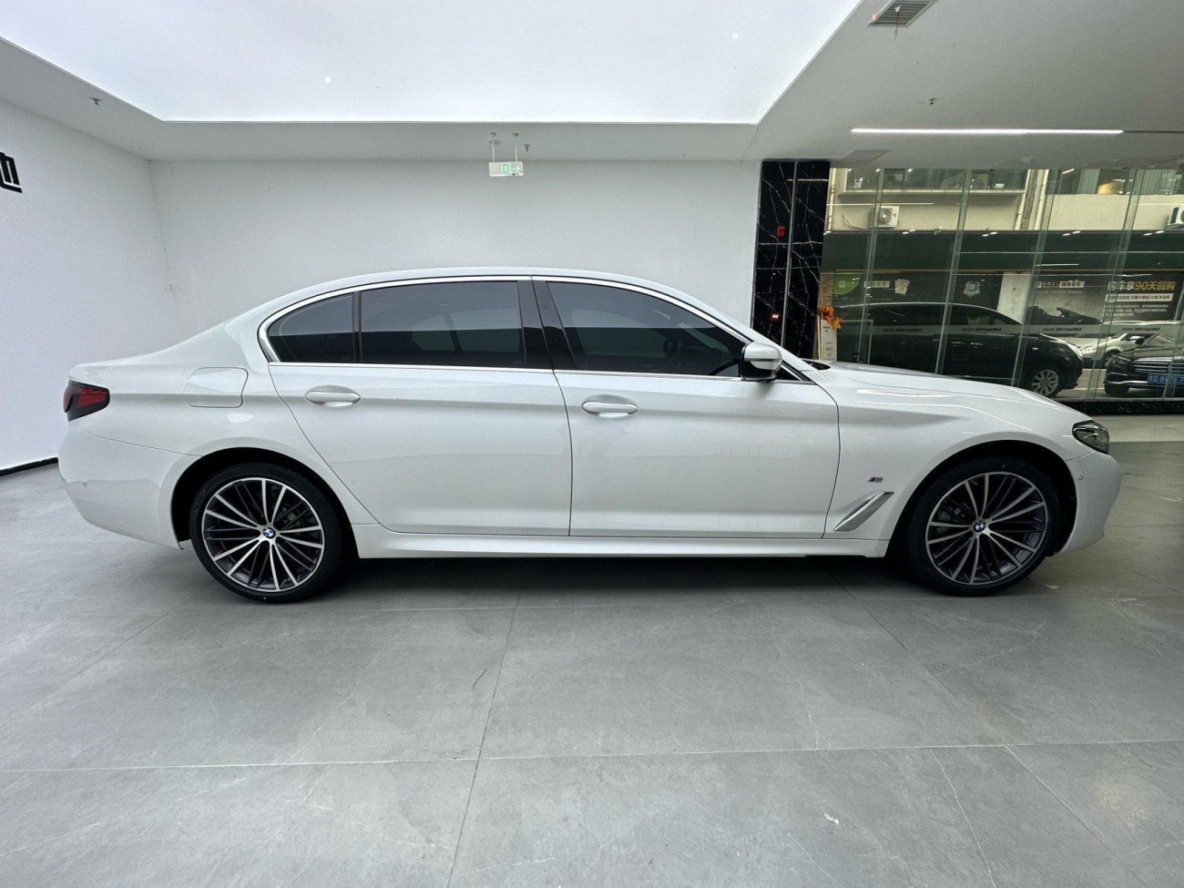 BMW 530Li 2022
