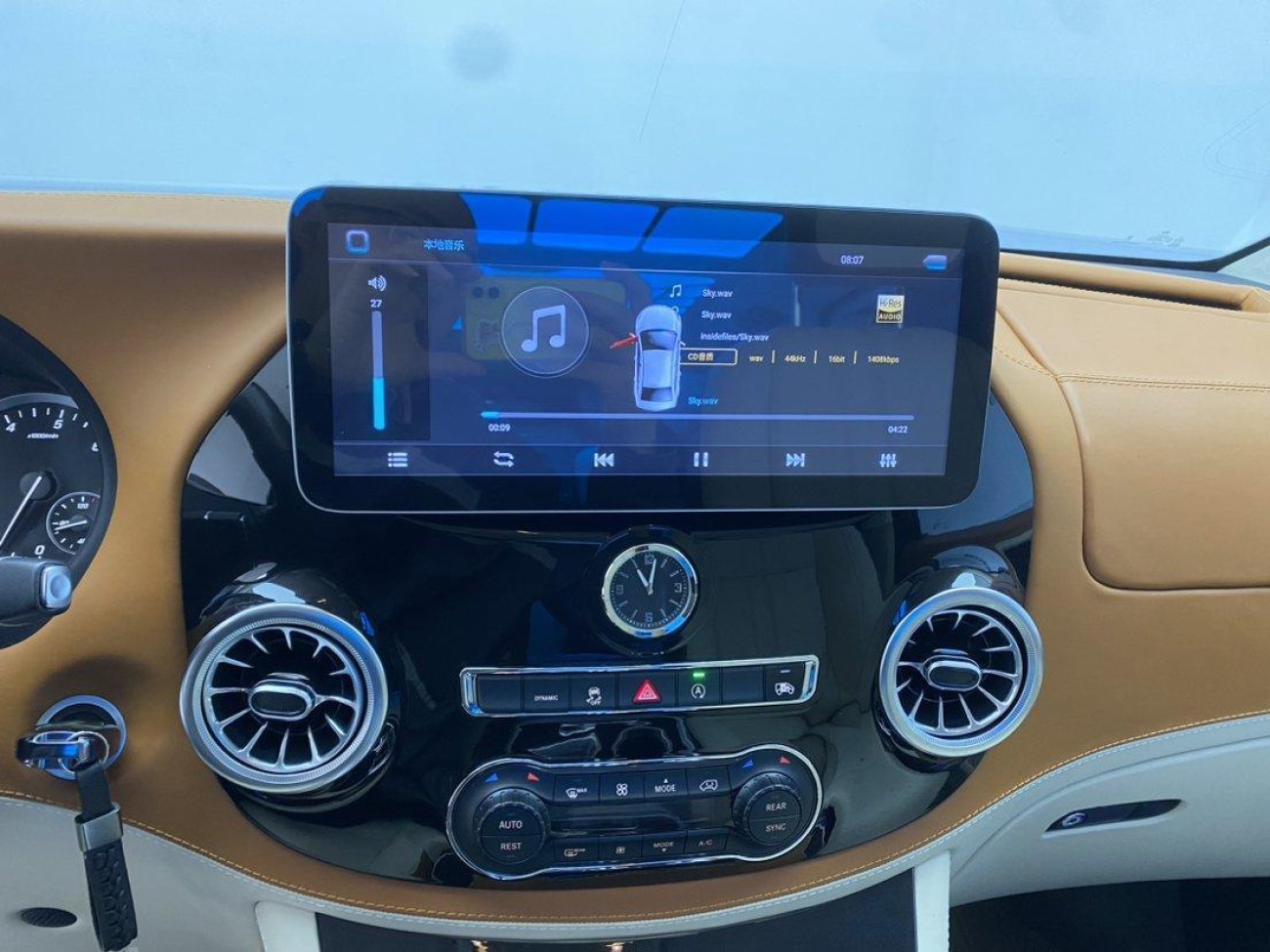 Mercedes-Benz 2023 2024