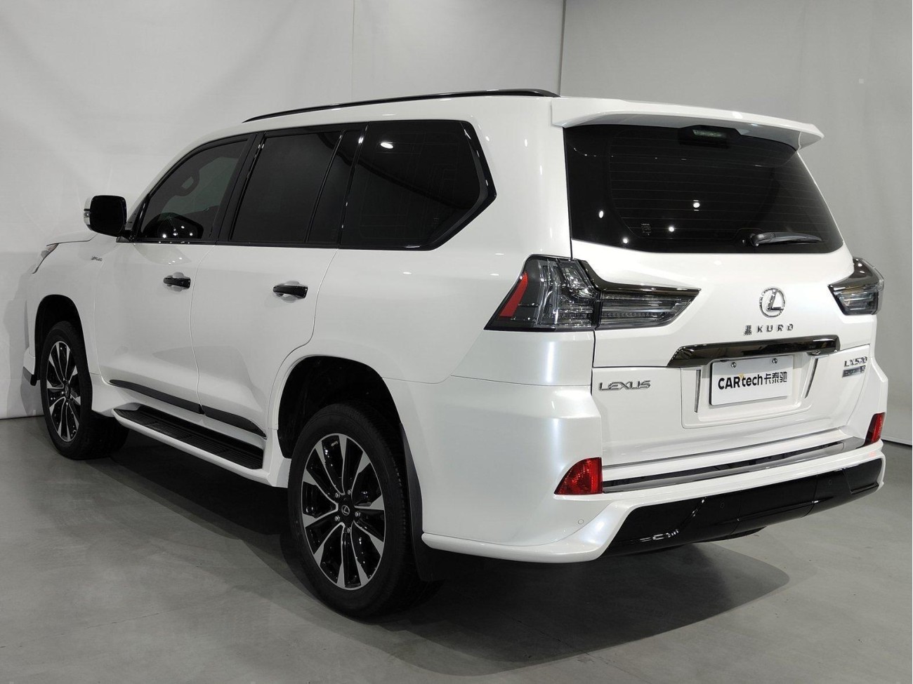 Lexus LX 570 2023
