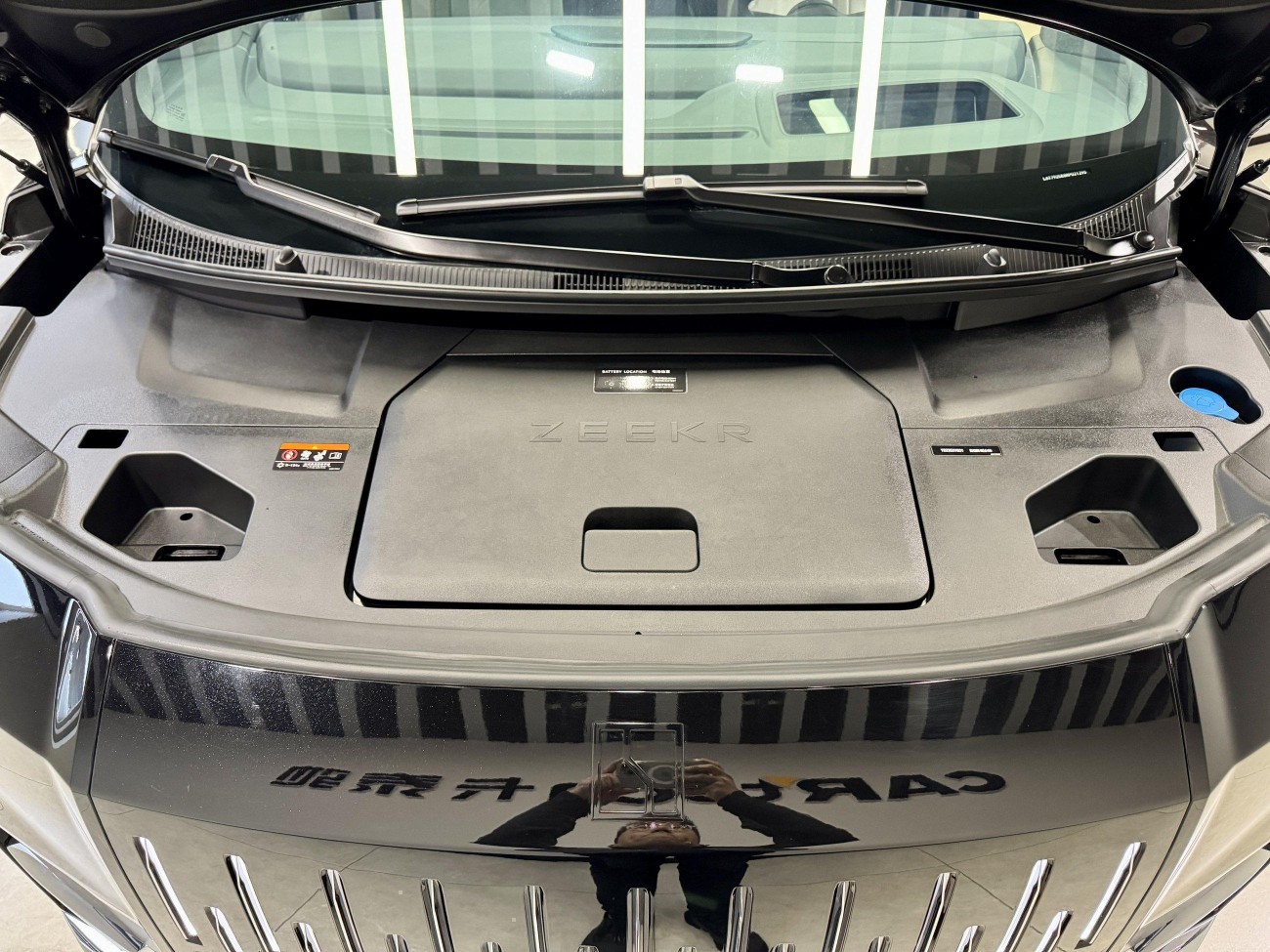 Zeekr 009 2024