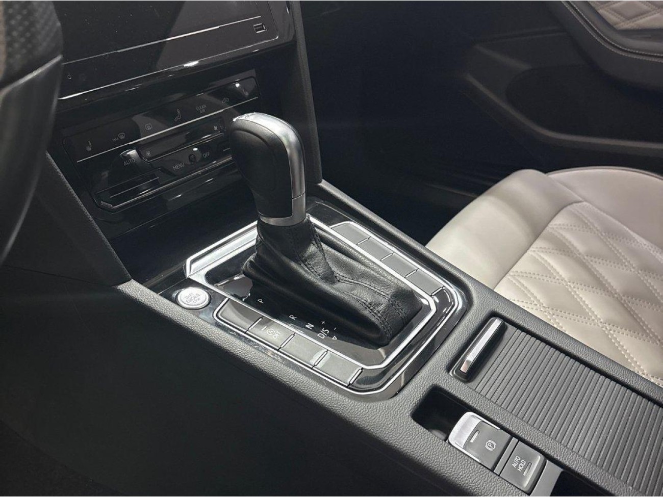 Volkswagen Magotan 2023