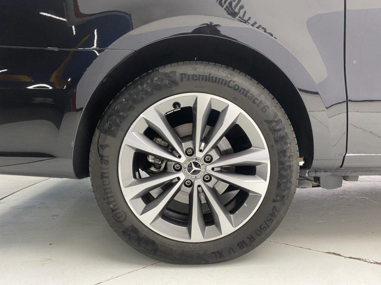 Mercedes-Benz V 2024