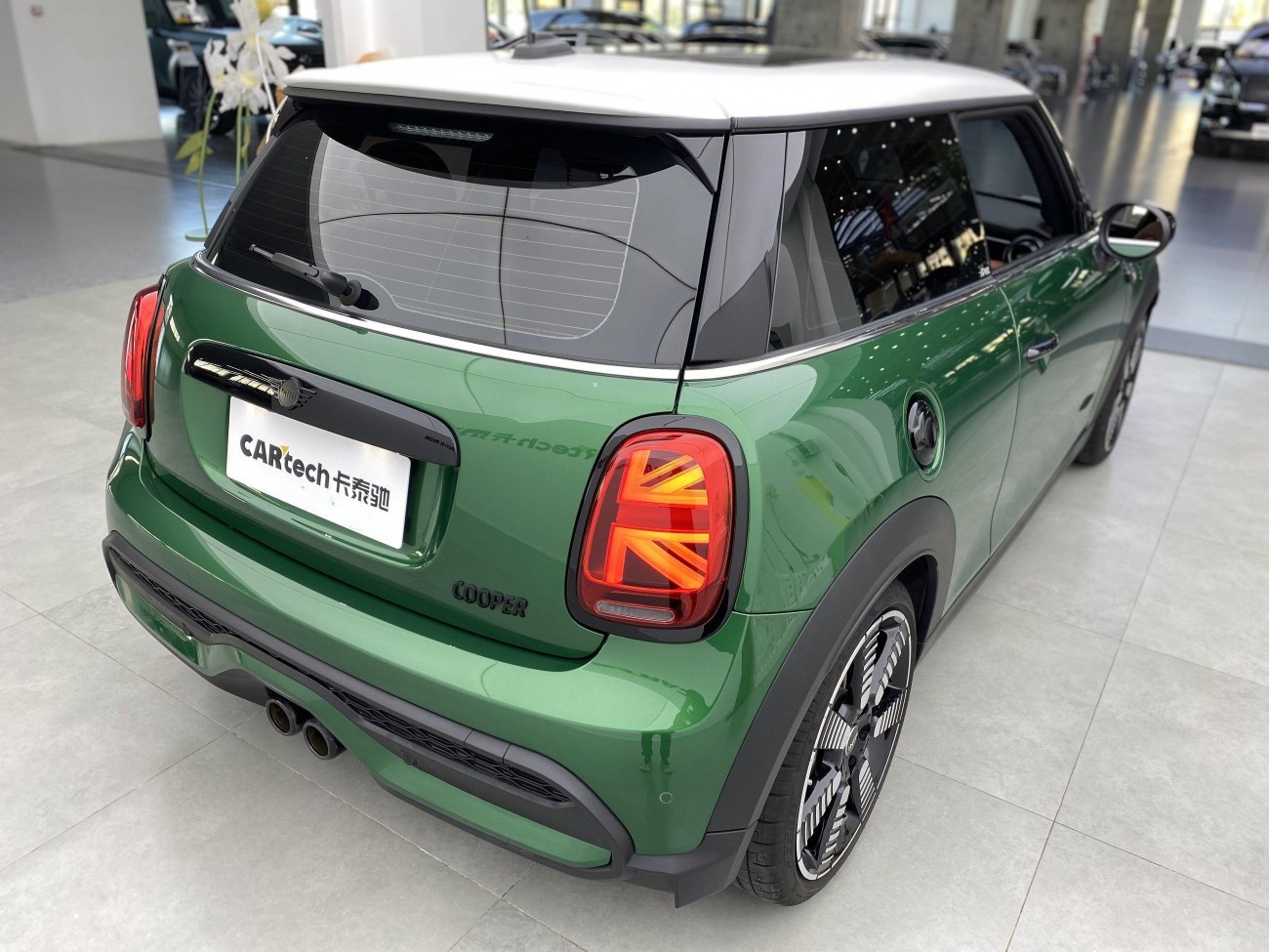Mini Cooper 2024