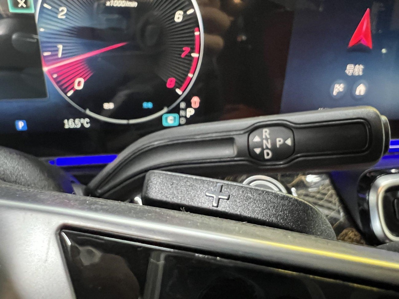 Mercedes-Benz V 2025