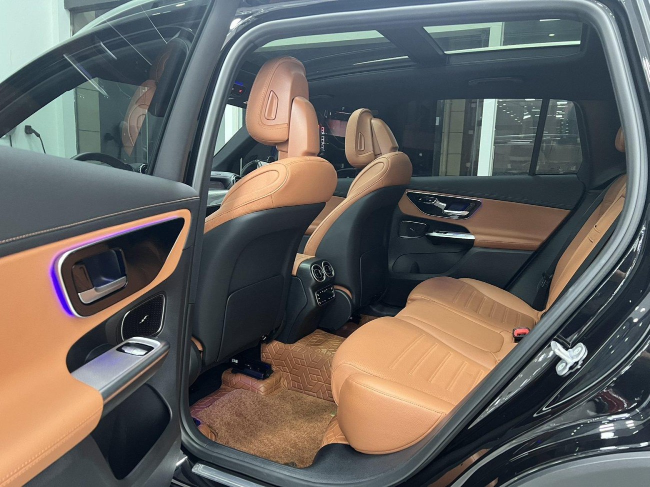 Mercedes-Benz GLC 260 L 2024