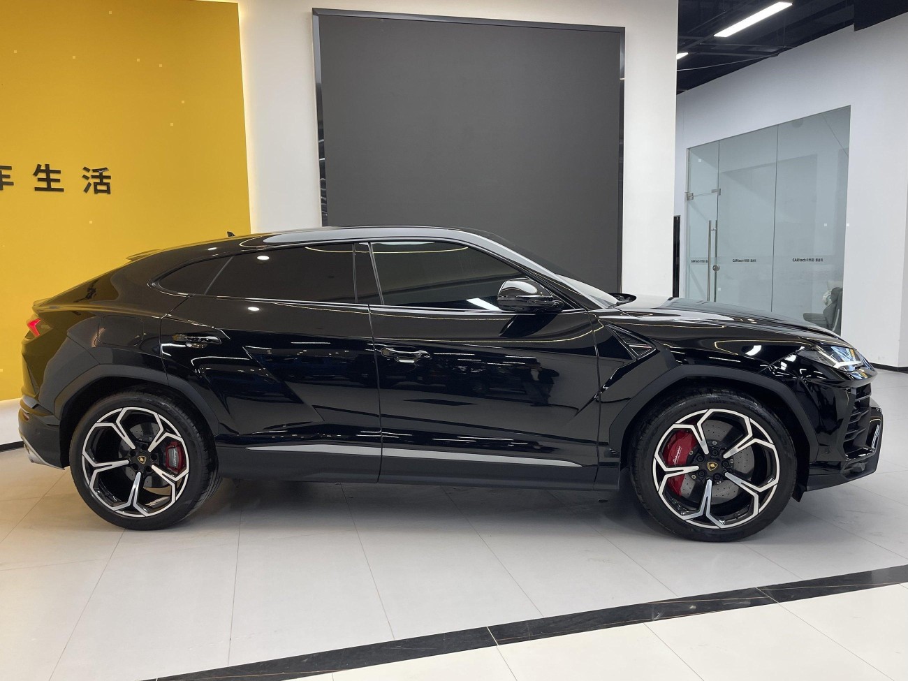 Lamborghini Urus 2022