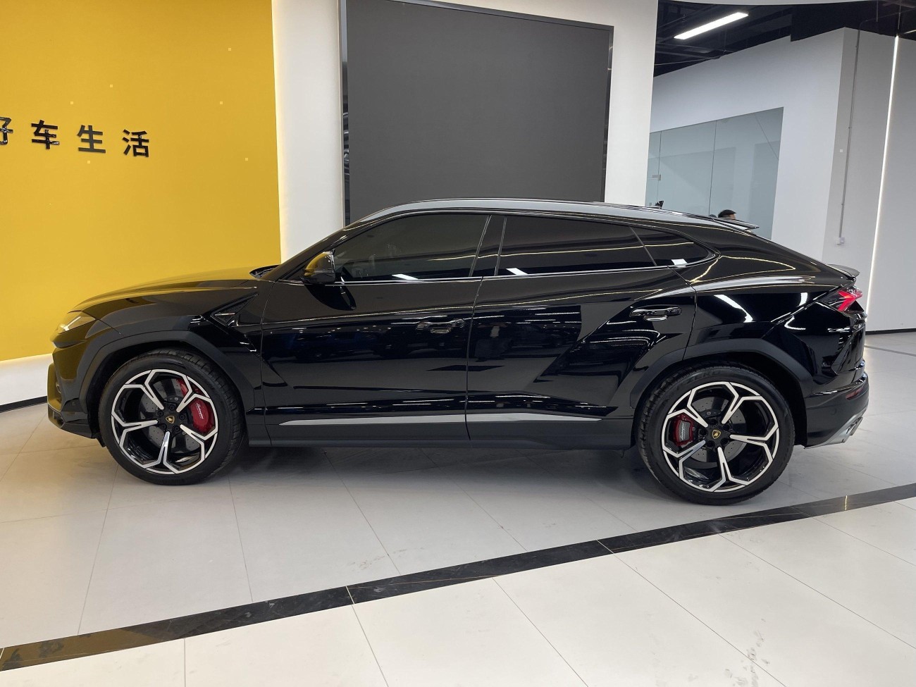 Lamborghini Urus 2022