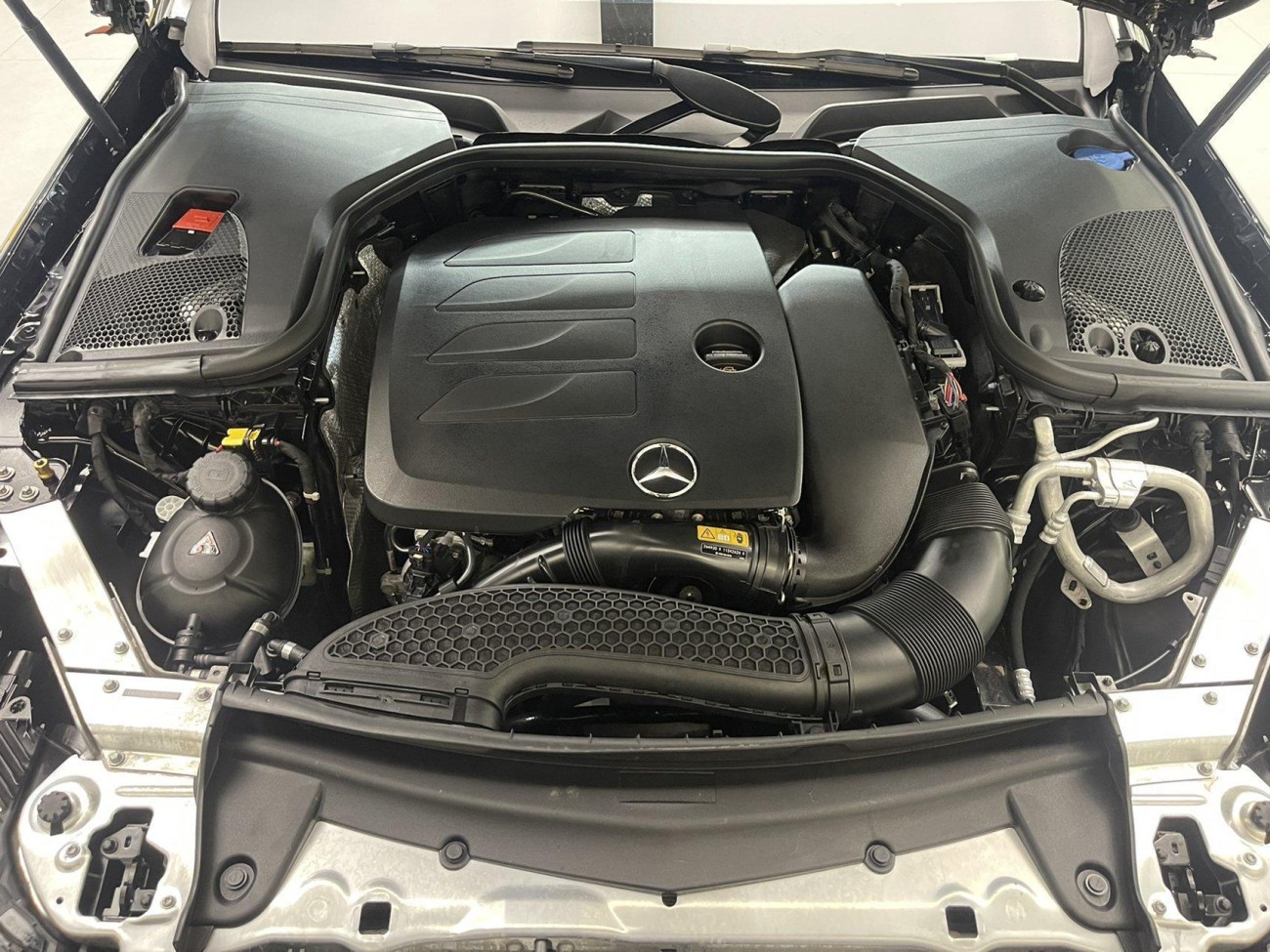 Mercedes-Benz E 300 L 2023