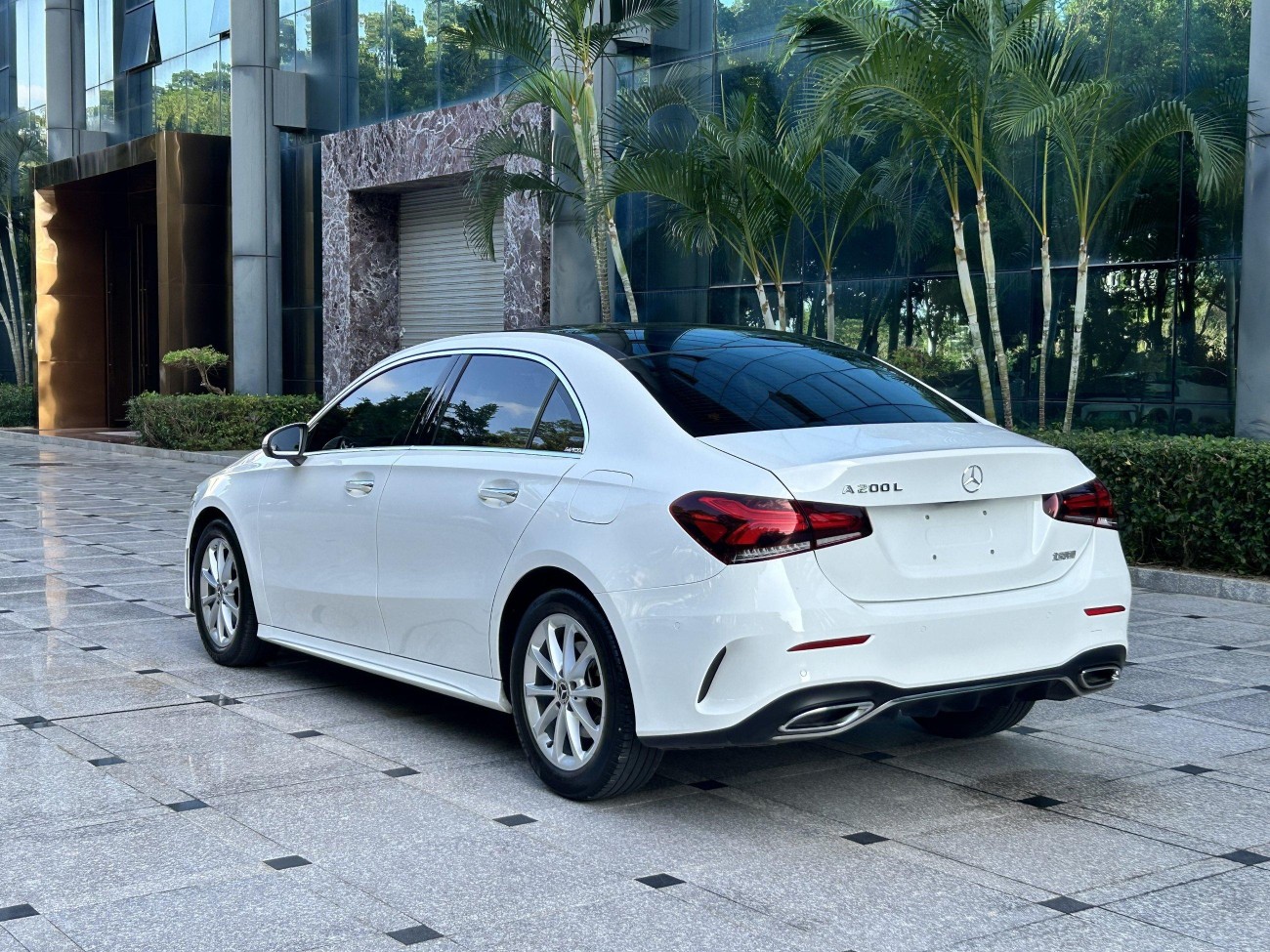 Mercedes-Benz A 200 L 2021