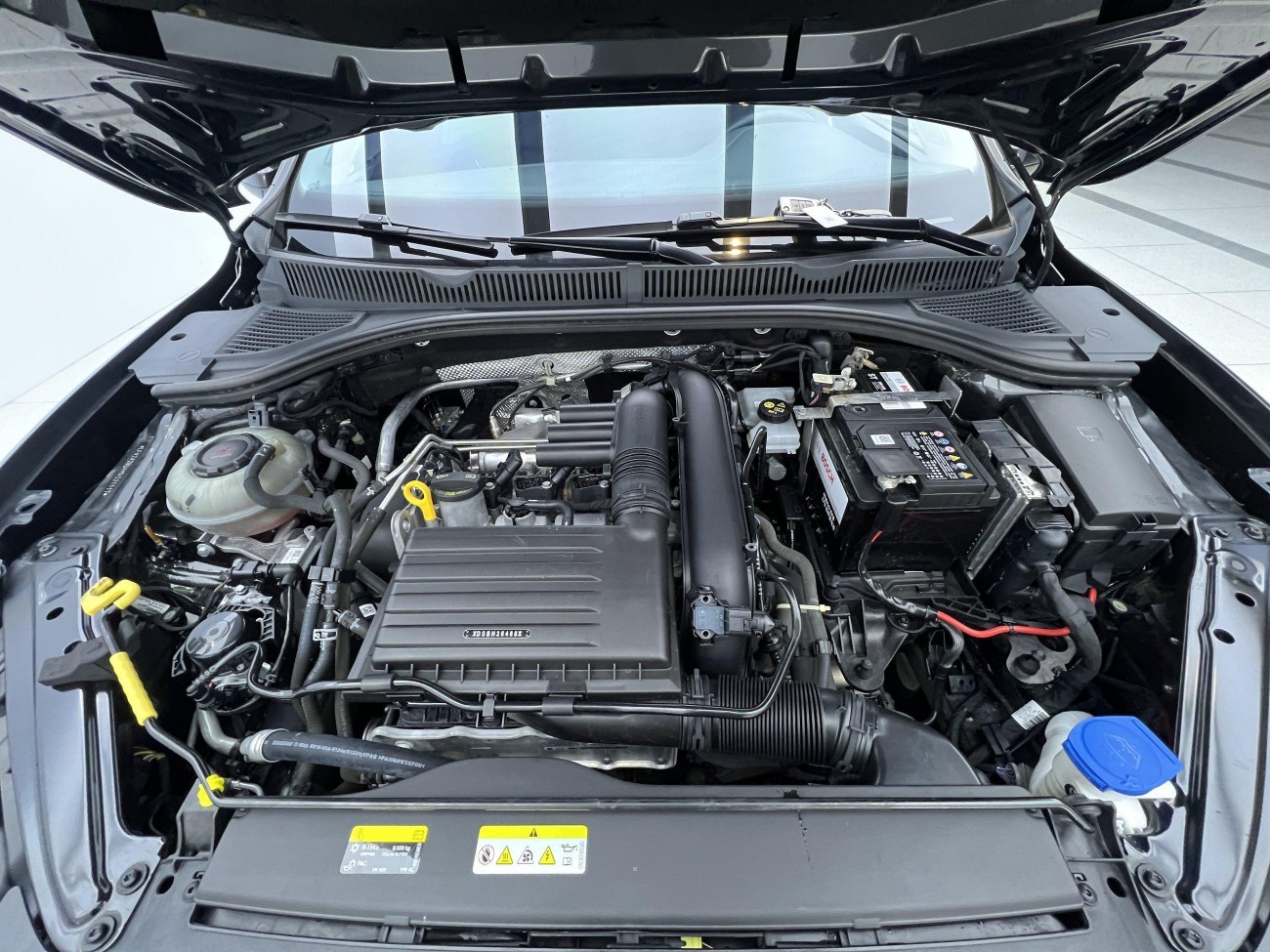 Volkswagen Sagitar 2021