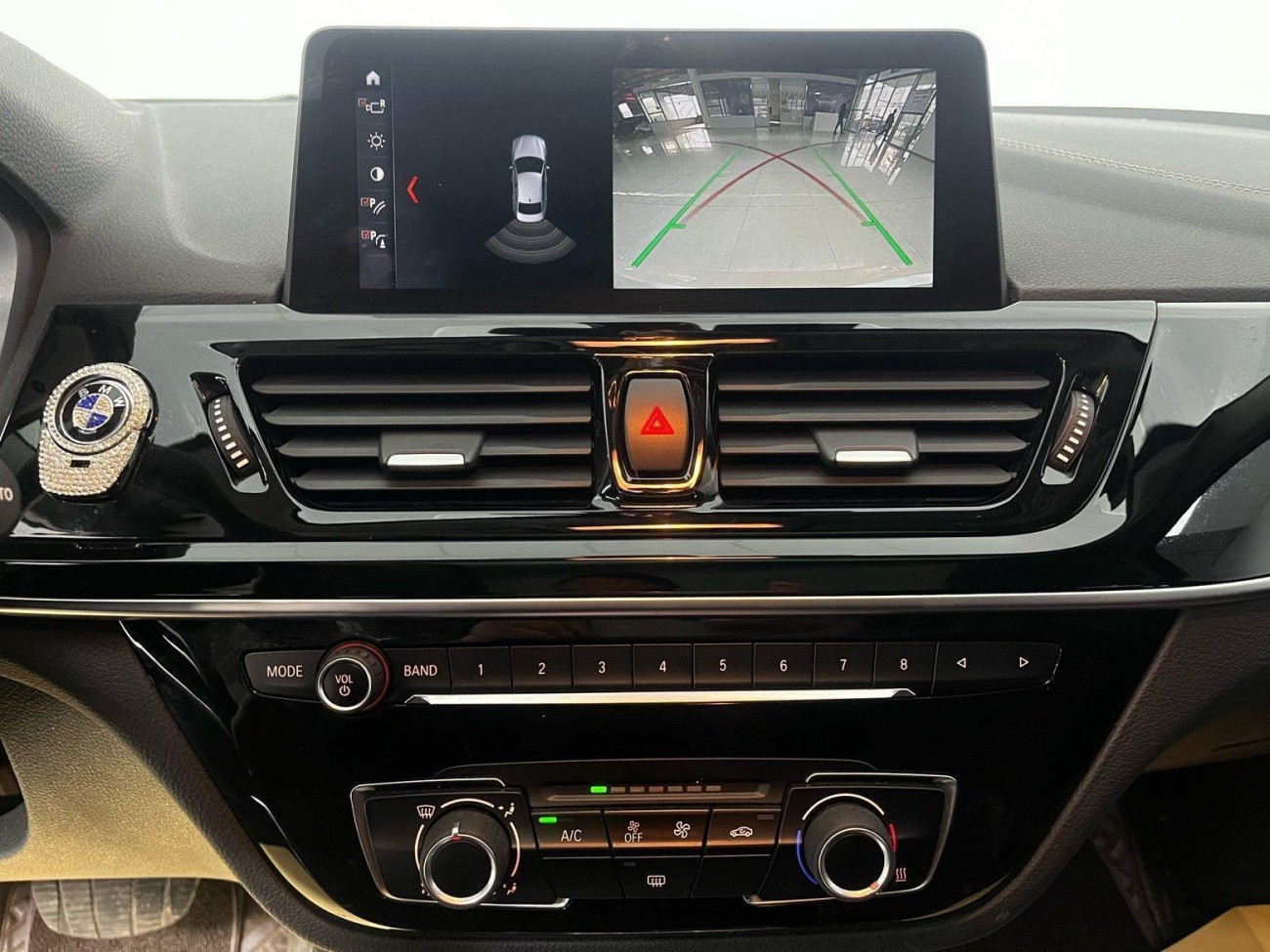 BMW 120i 2021