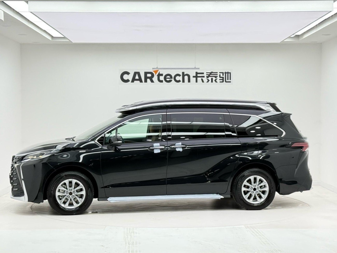 Toyota Granvia 2025