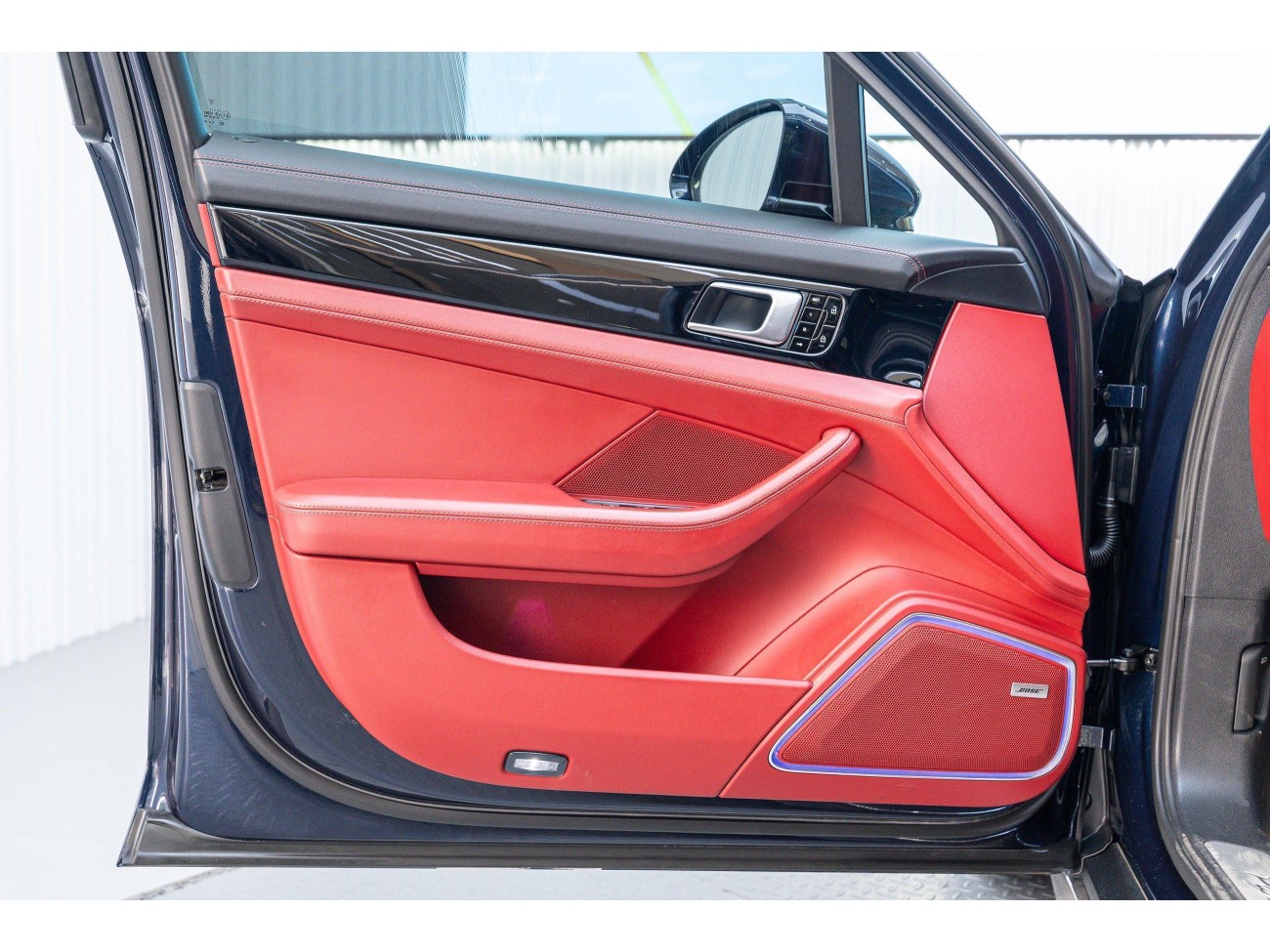 Porsche Panamera 2021