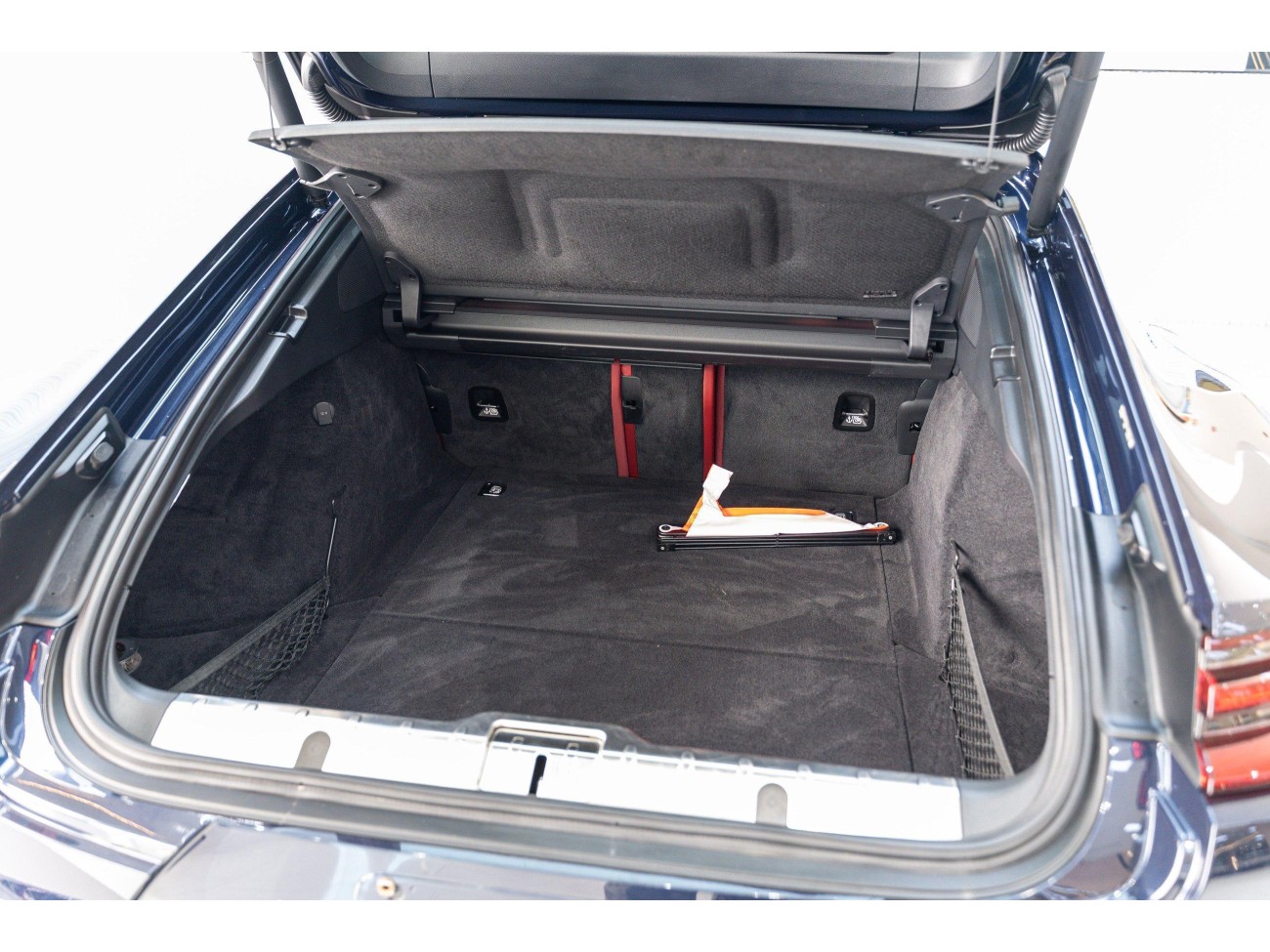 Porsche Panamera 2021