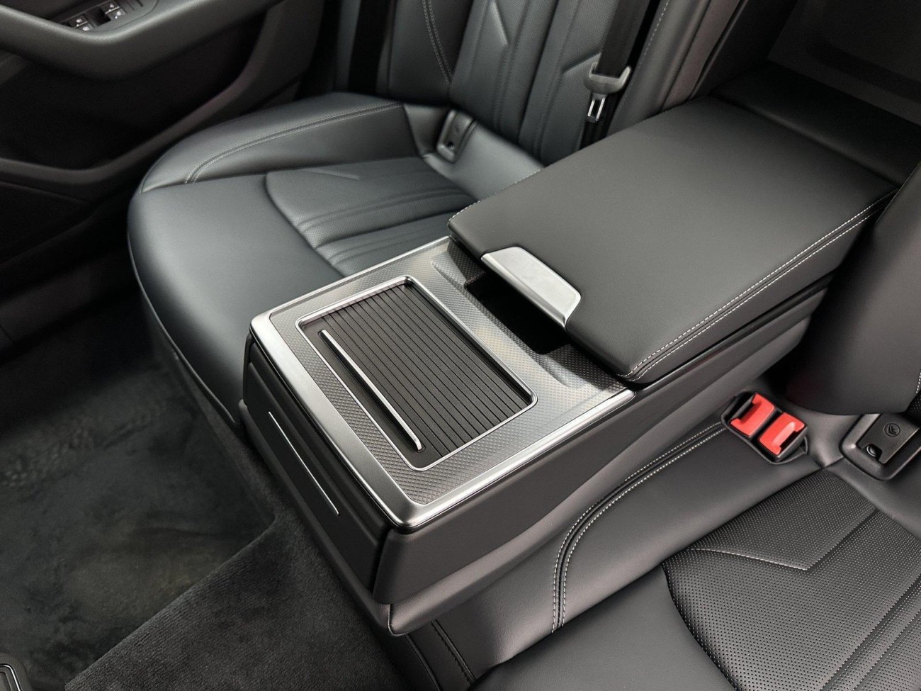 Audi A6L 40 TFSI 2025