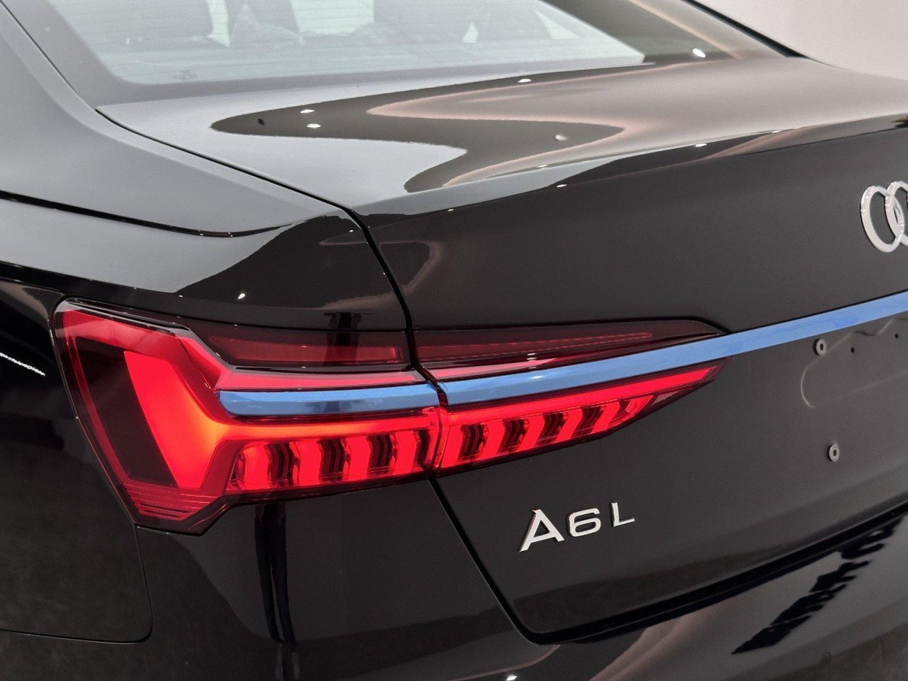 Audi A6L 40 TFSI 2025