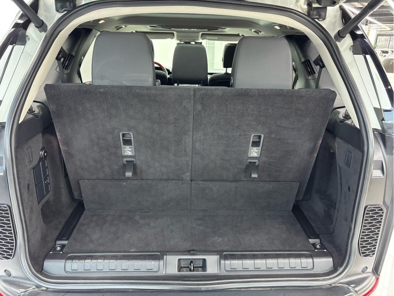 Land Rover Discovery 2020