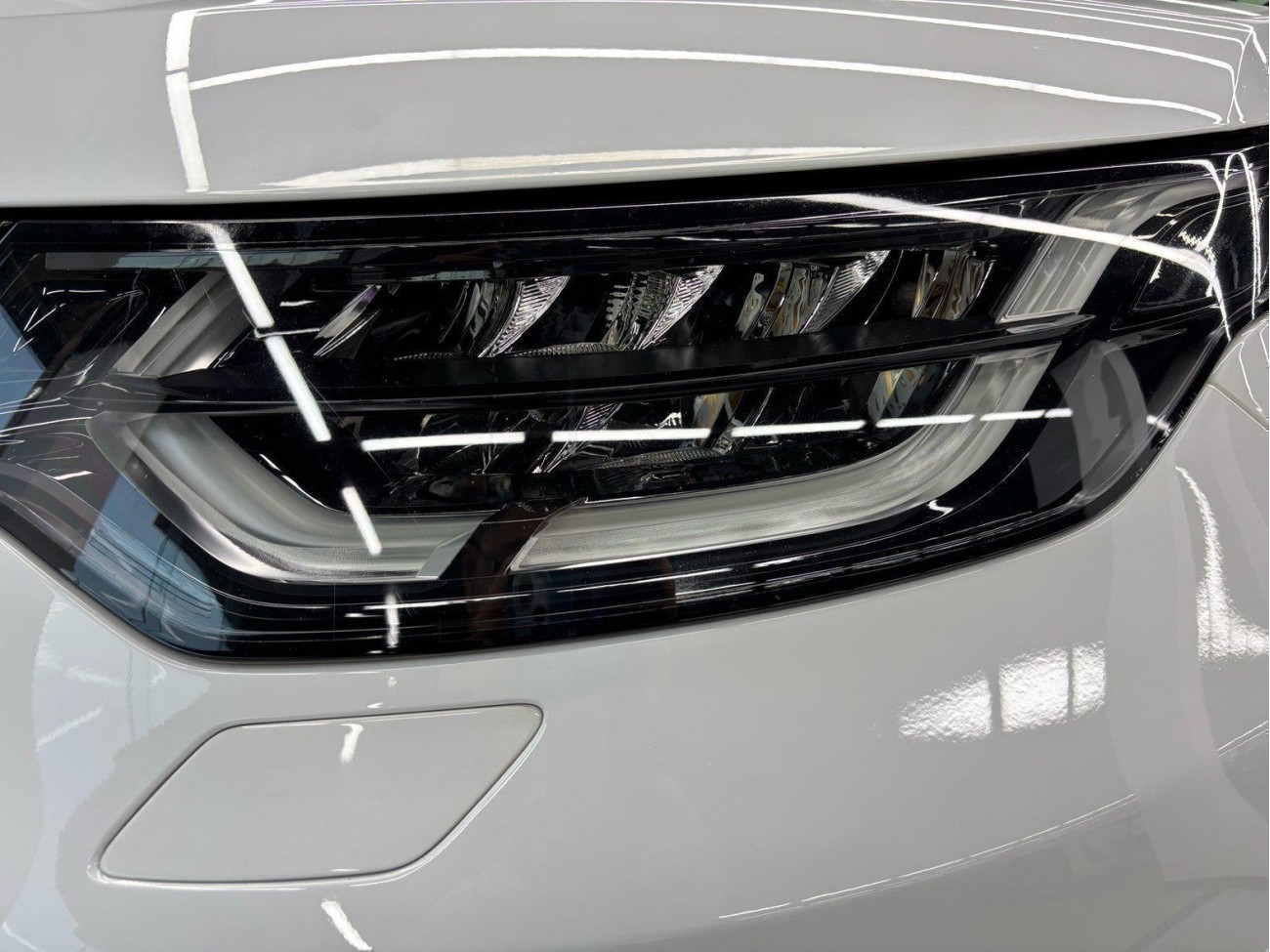 Land Rover Discovery 2020