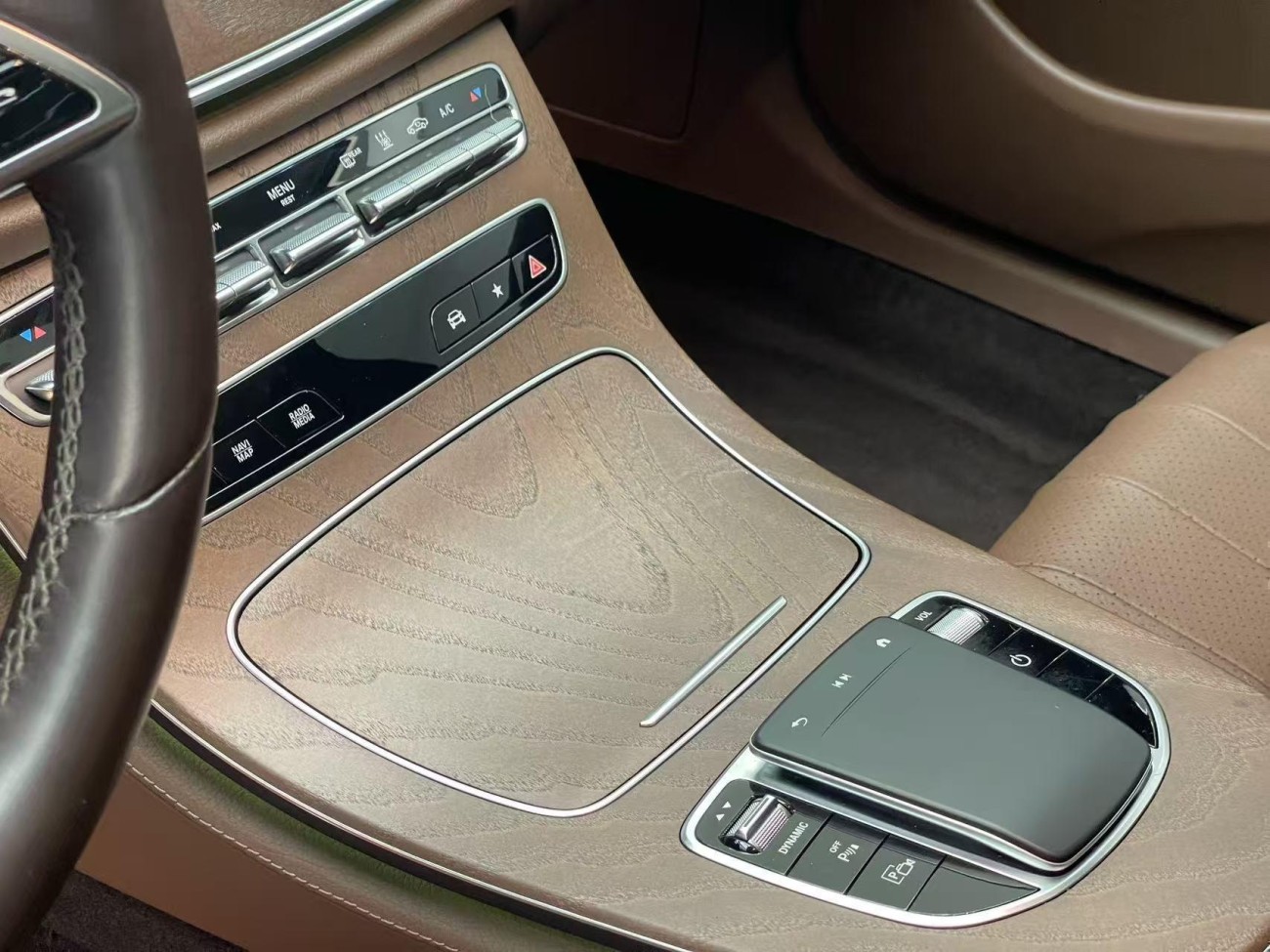 Mercedes-Benz E 350 e 2022