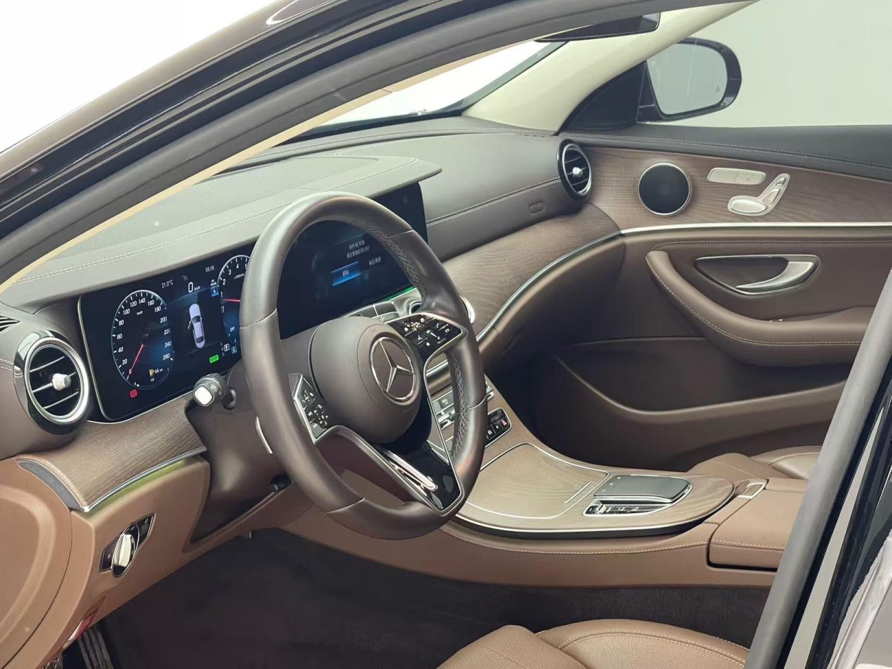 Mercedes-Benz E 350 e 2022