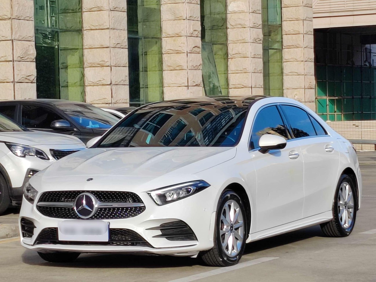 Mercedes-Benz A 200 L 2022