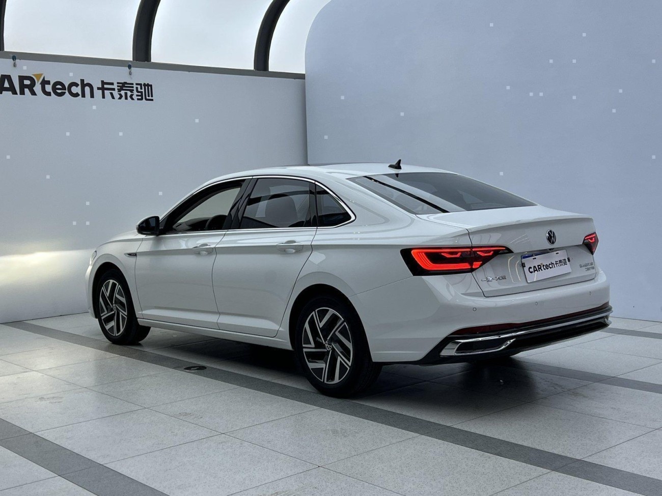 Volkswagen Sagitar 2023