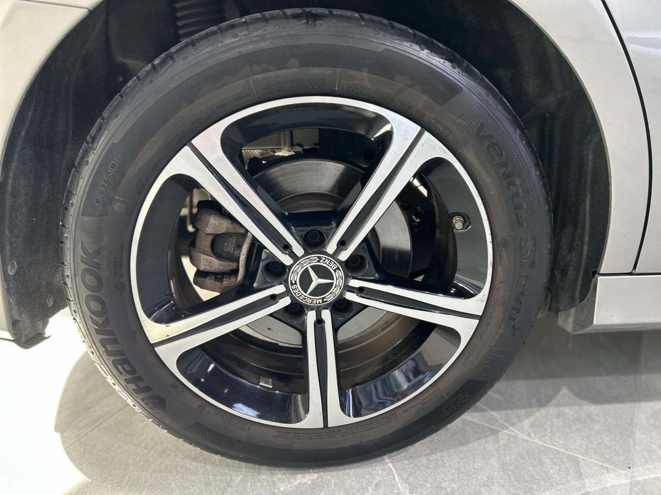 Mercedes-Benz A 200 L 2022