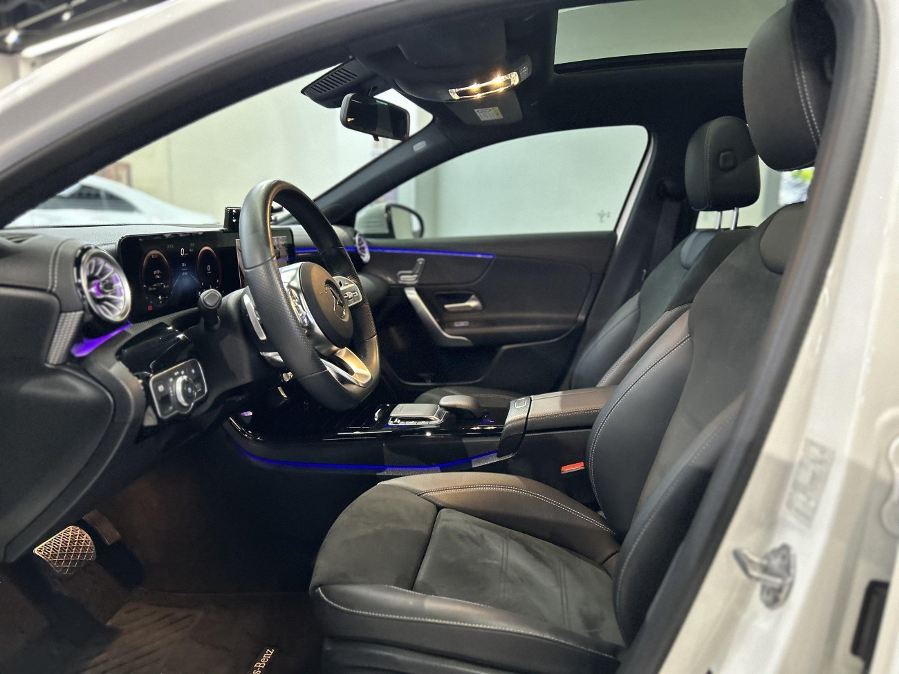 Mercedes-Benz A 200 L 2023