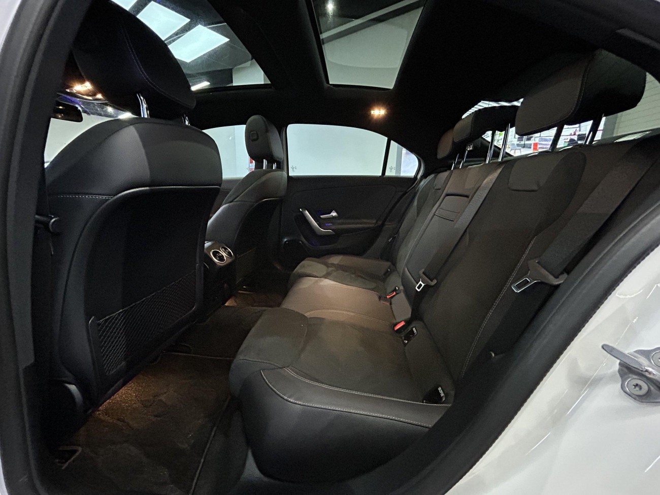 Mercedes-Benz A 200 L 2023