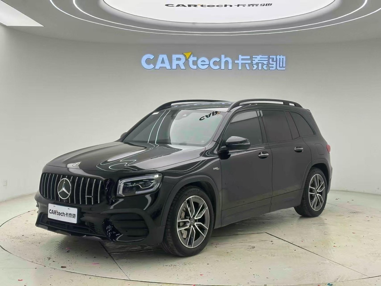 Mercedes-Benz GLB 2023