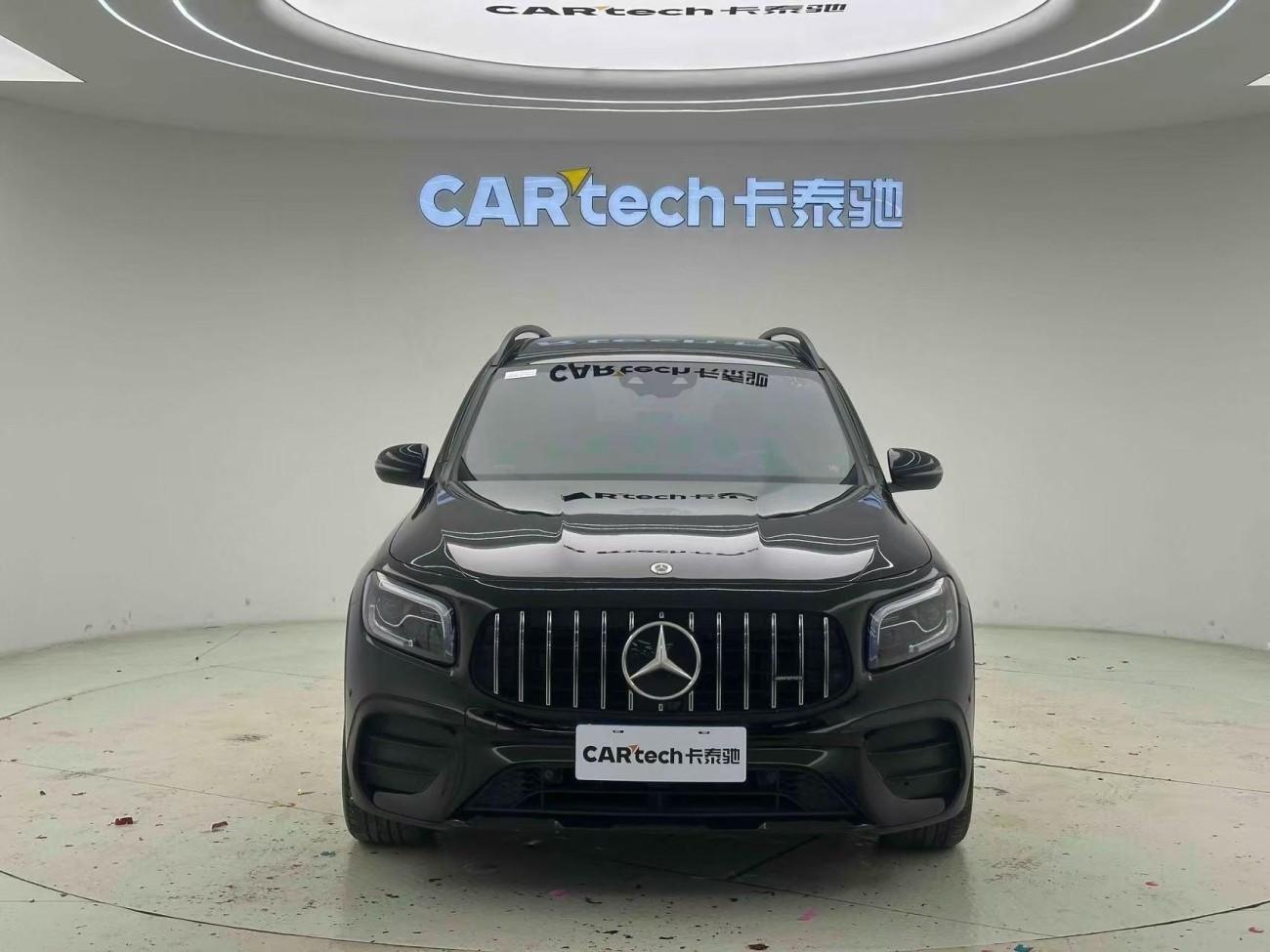 Mercedes-Benz GLB 2023
