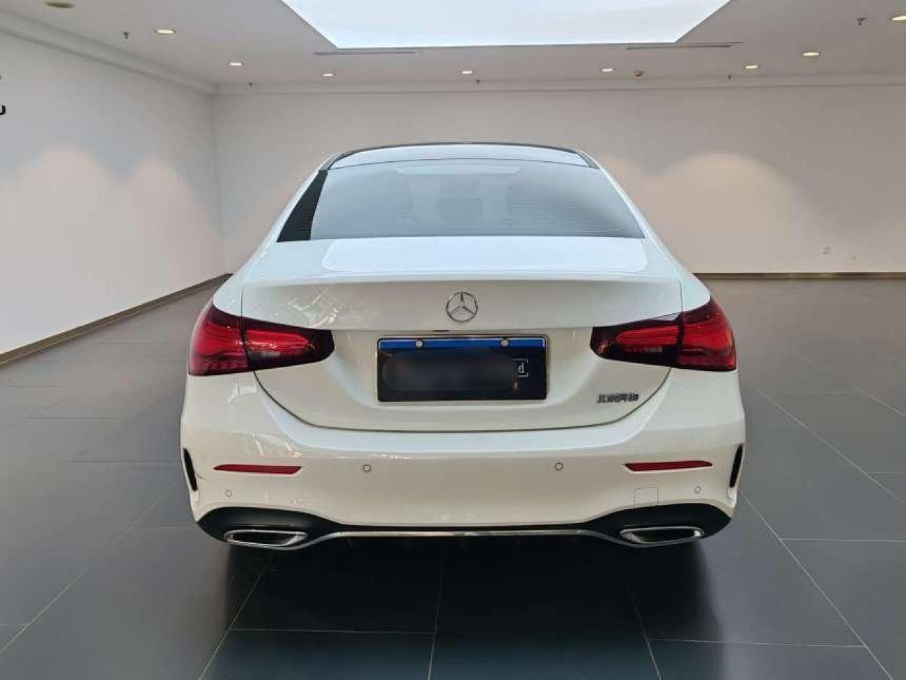 Mercedes-Benz A 200 L 2023