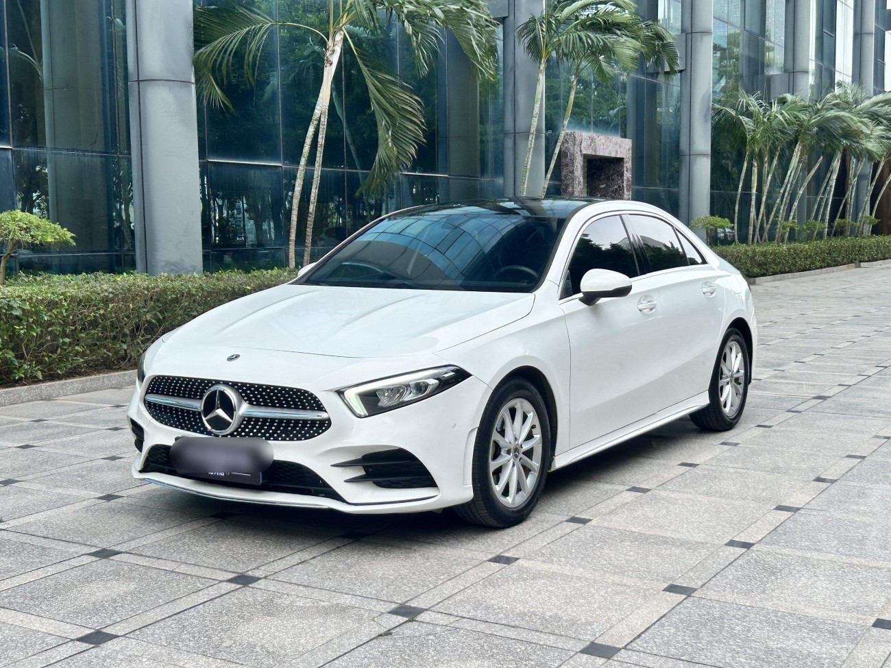Mercedes-Benz A 200 L 2021