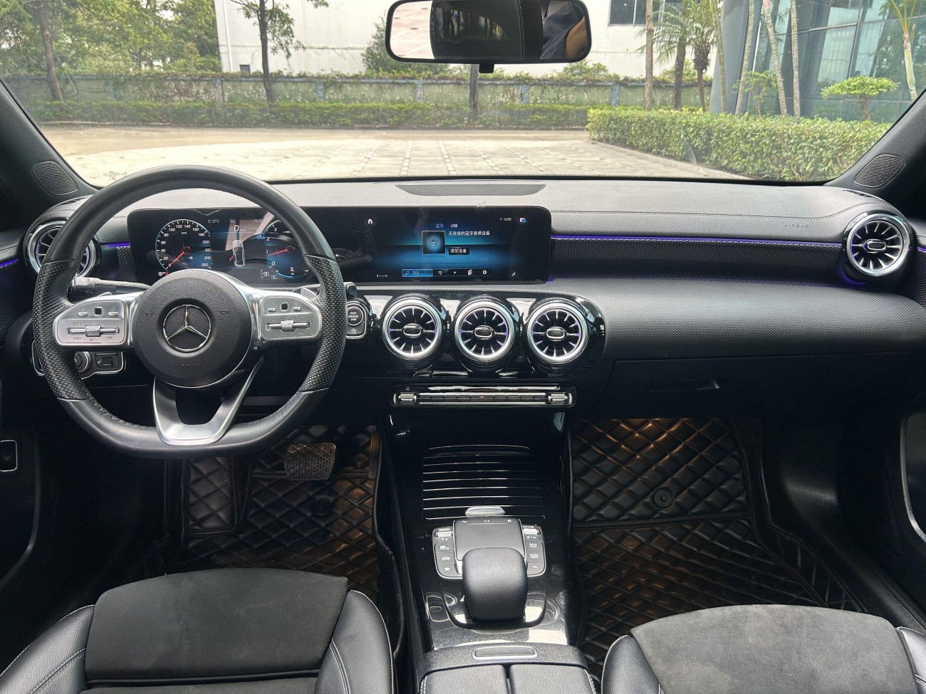 Mercedes-Benz A 200 L 2021