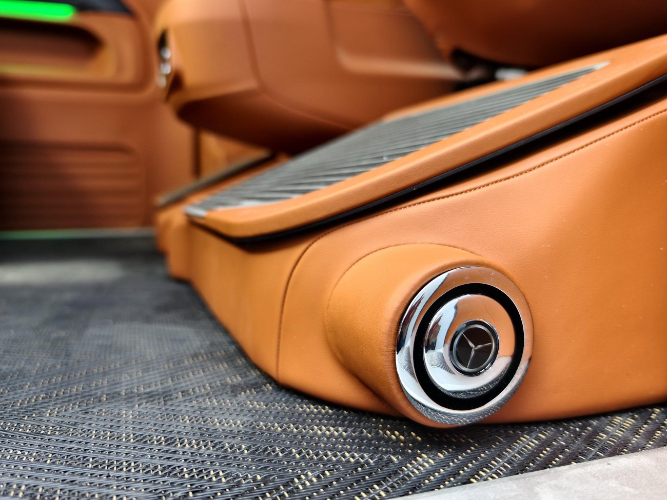 Mercedes-Benz 2024 2024