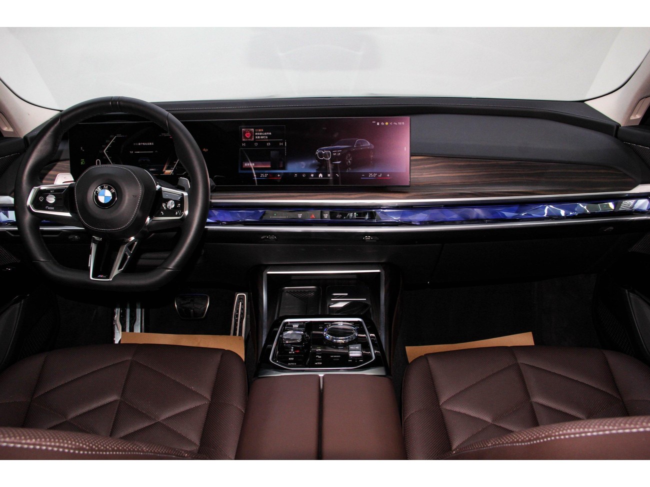 BMW 735Li 2024