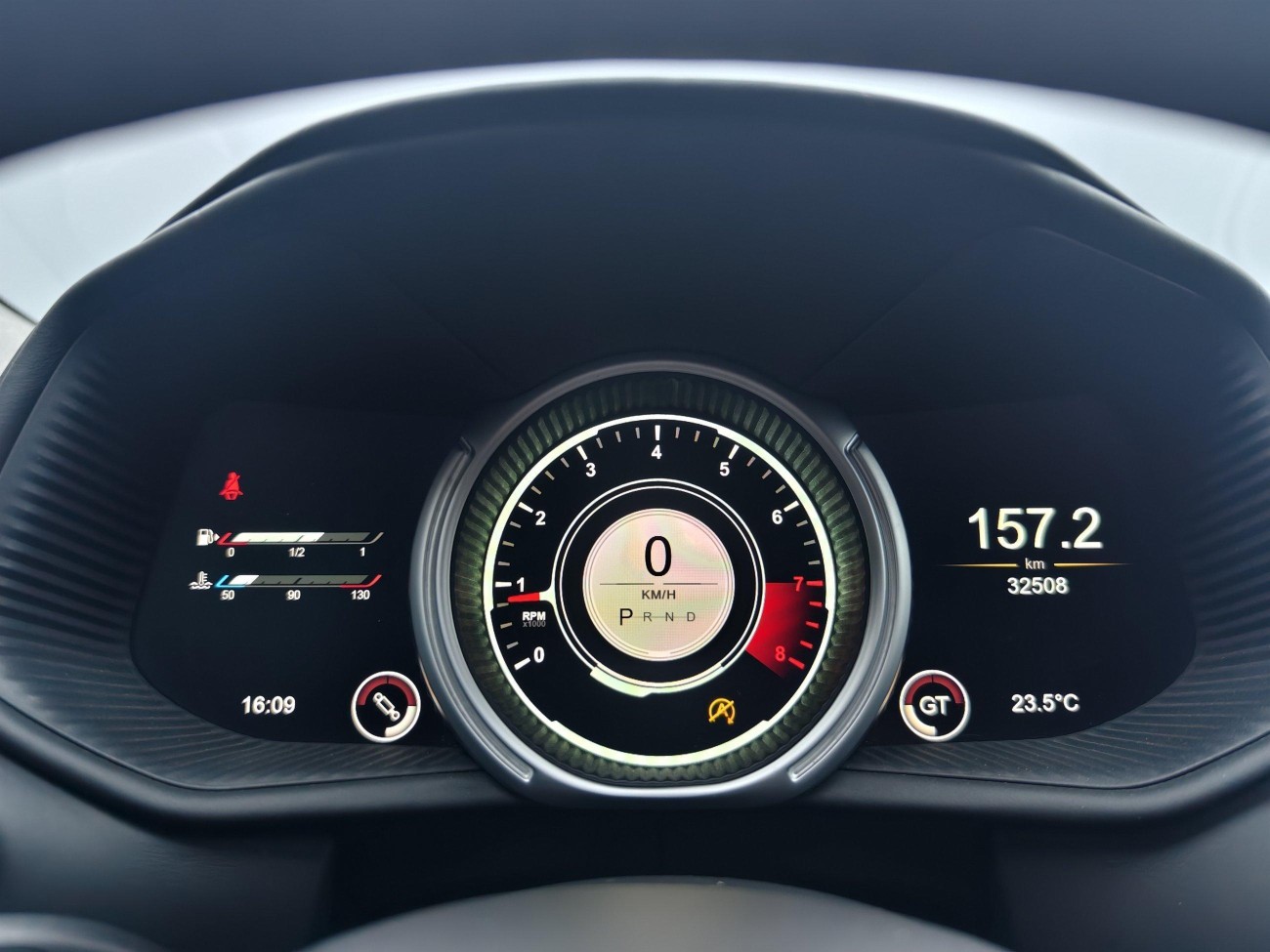 Aston Martin DB11 2017