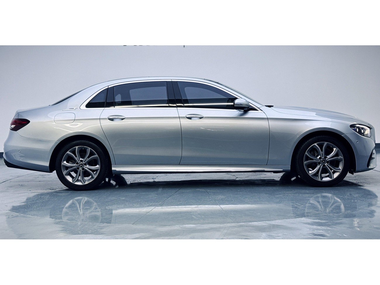 Mercedes-Benz E 300 L 2022