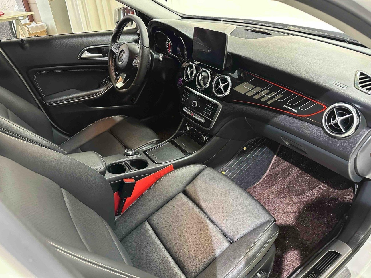 Mercedes-Benz GLA200 2019