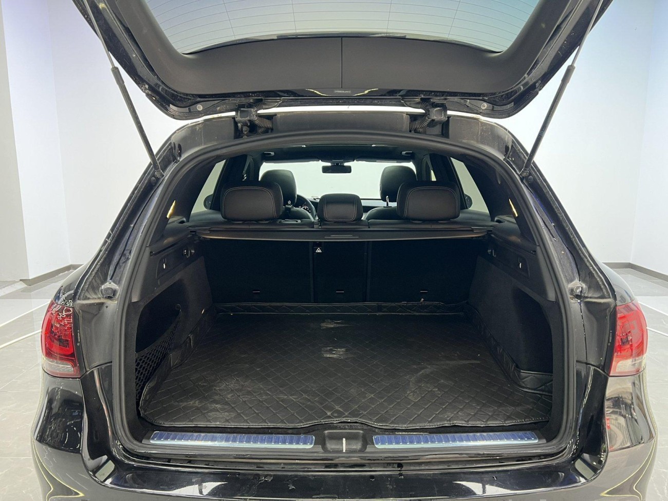 Mercedes-Benz GLC 260 L 2021