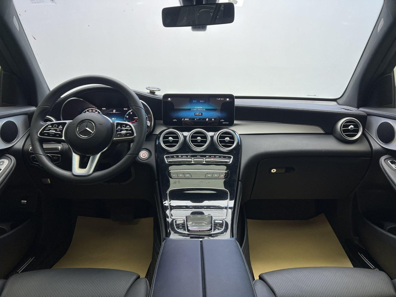 Mercedes-Benz GLC 260 L 2021