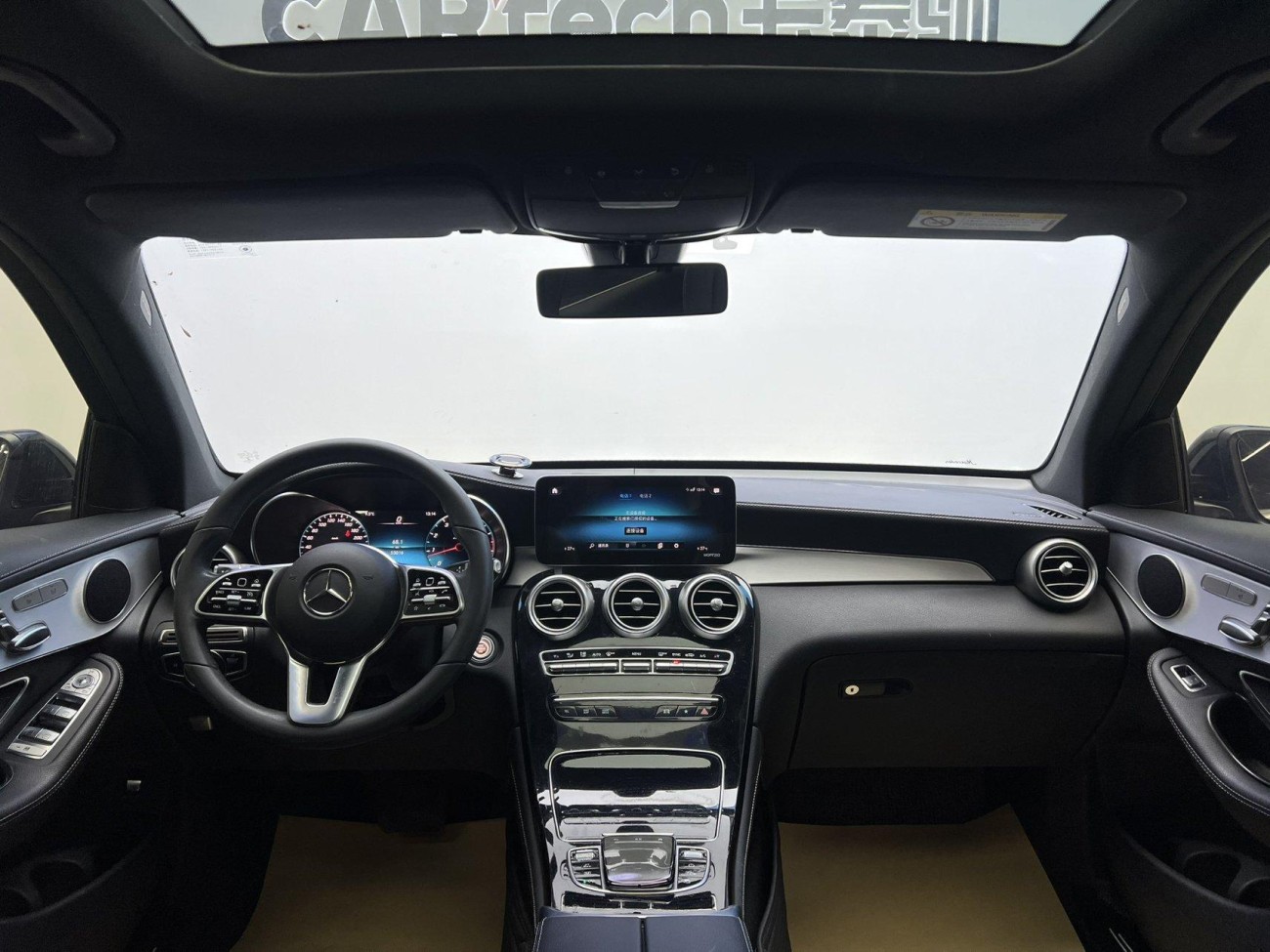 Mercedes-Benz GLC 260 L 2021